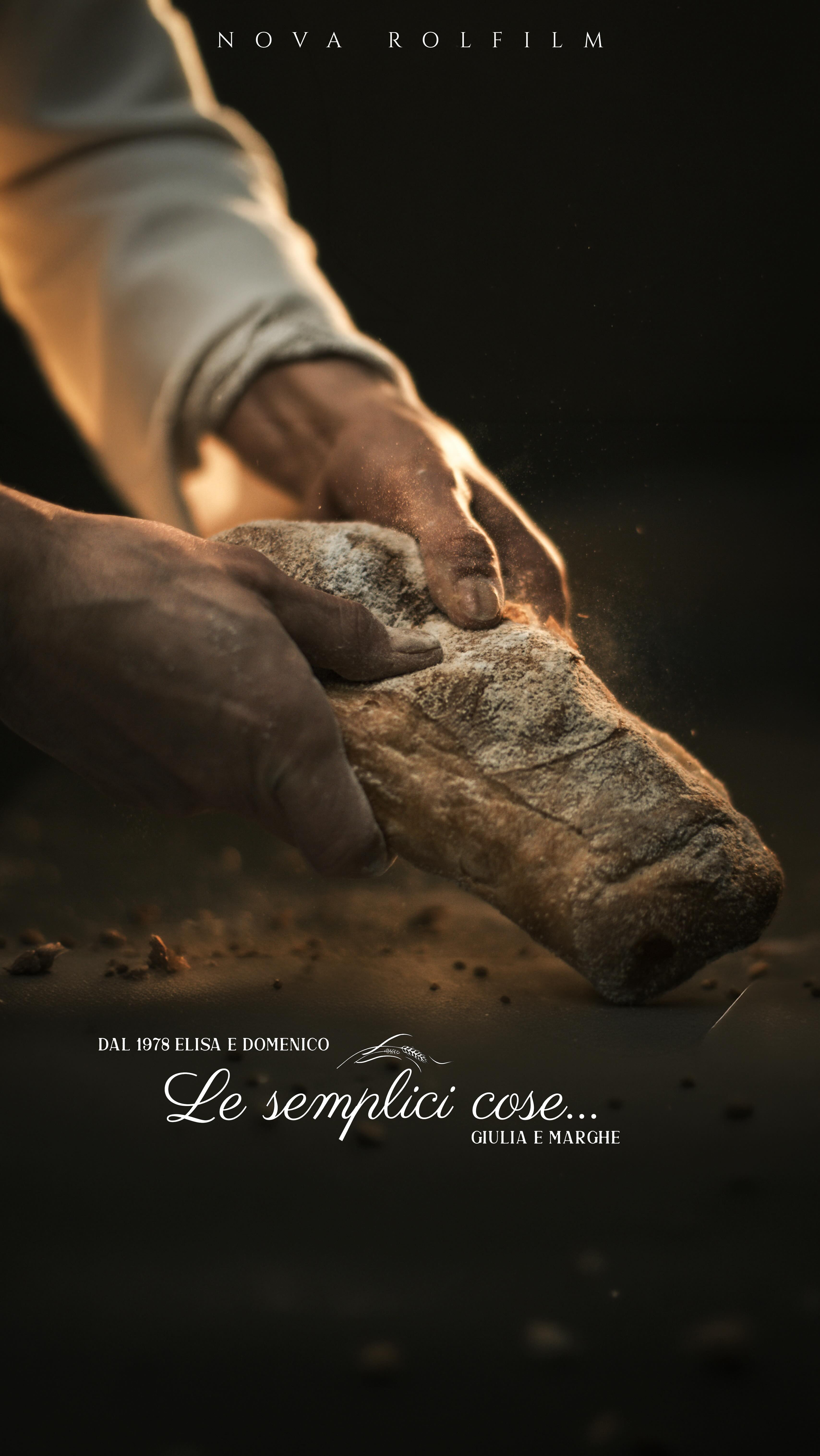 Questo piccolo estratto racconta l'inizio di una collaborazione, un assaggio dei contenuti che verranno.
Da una parte il desiderio di @lesemplicicosetorino di condividere il proprio mondo.
Dall'altra il nostro modo di raccontare le attività attraverso immagini semplici e vive.
È un piccolo trailer ma dentro c'è già tutta l'anima del progetto, perché in fondo, ci sono luoghi che non hanno bisogno di esagerare per lasciare il segno.
Basta solo guardarli da vicino.
#storytelling #familybusiness #bakeryowner #turín #slowmo