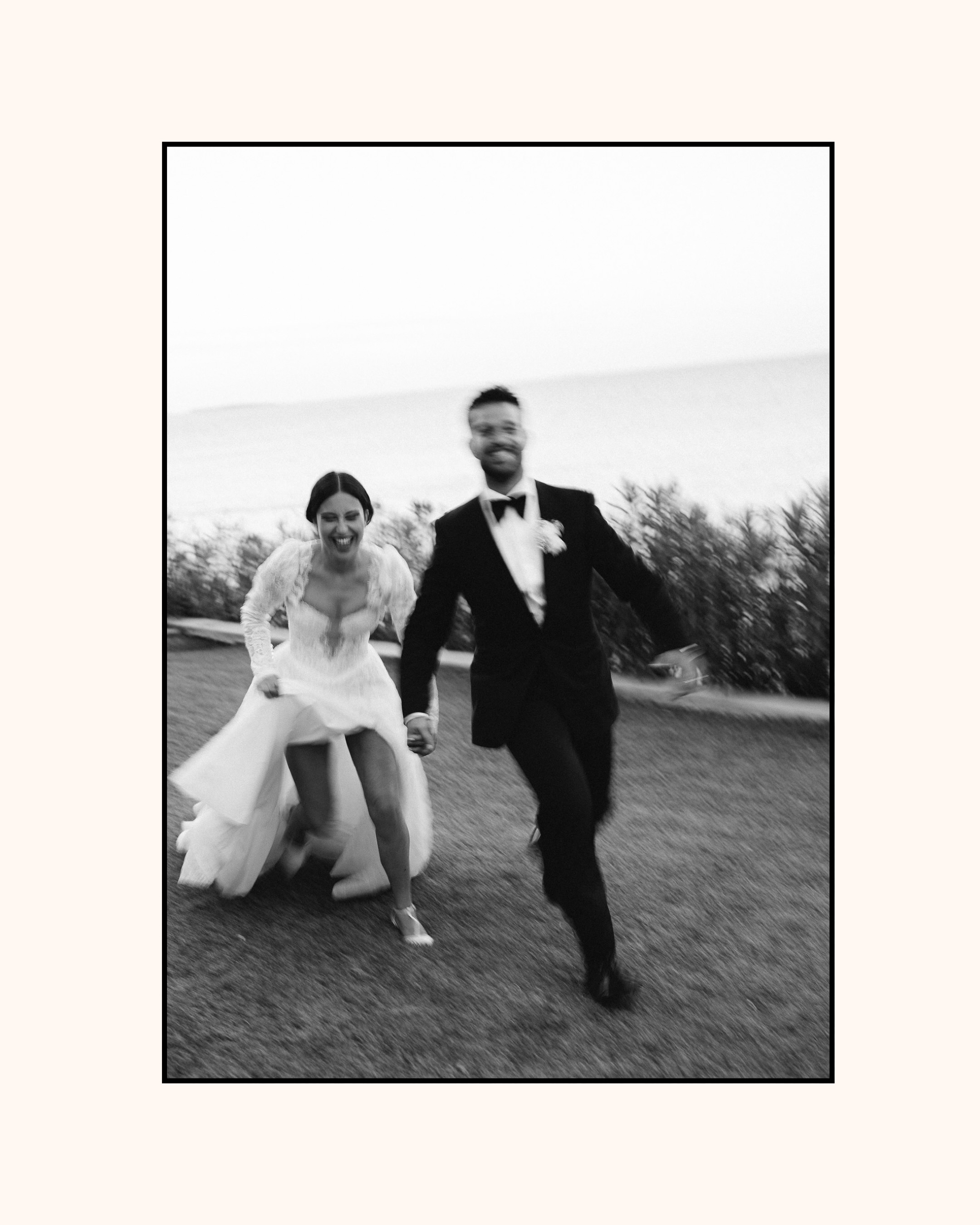 Ogni matrimonio ha un’ atmosfera che lo rende unico.
Questa è la prima pagina del loro racconto.
Andrea e Noemi
Sposa @noemicucciari
Sposo @de_and_ad
Wedding Planner @slevents_
Allestimenti @lamer_moderneventsrental
Fiori @elisa_perin_floral_designer
Location @clubhotel_bajahotels
Musicisti @italodisco_band @street_serenade_
Violinista @michela_violin
Dj @gmpas_
Abito sposa @nuovazavalonolbia
Abito sposo @zegna
Video @larochellestudio
Make-up @silvanamuramakeup
Hair style @giomagriniparrucchieri
Matrimonio in Sardegna
Matrimonio San Pantaleo
Matrimonio BajaSardinia
Matrimonio sul mare
Reportage Moderno
Allestimenti matrimonio
#wedding #weddinginspiration #weddingsardinia #sanpantaleo #bajasardinia