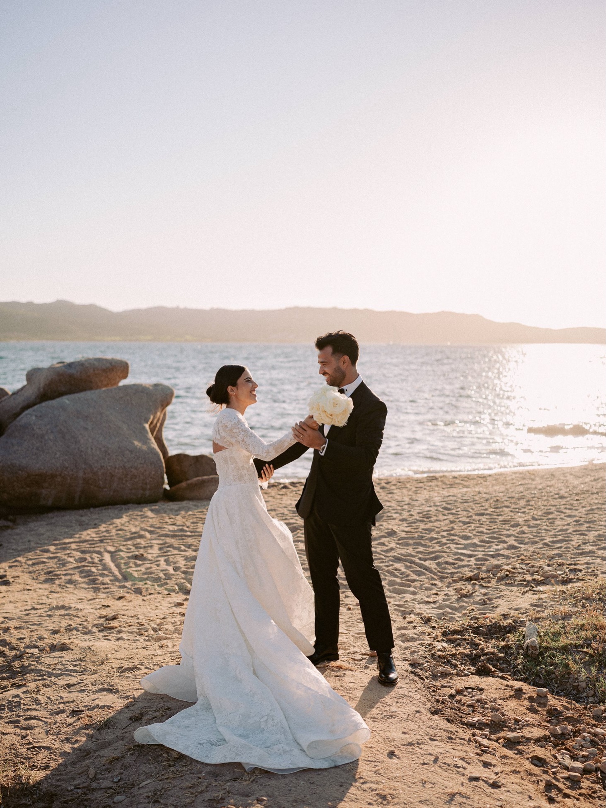 Sposa @noemicucciari
Sposo @de_and_ad
Wedding Planner @slevents_
Fiori @elisa_perin_floral_designer
Abito sposa @nuovazavalonolbia
Abito sposo @zegna
Video @larochellestudio
Make-up @silvanamuramakeup
Hair style @giomagriniparrucchieri
Matrimonio in Sardegna
Matrimonio San Pantaleo
Matrimonio BajaSardinia
Matrimonio sul mare
Reportage Moderno
Allestimenti matrimonio
#wedding #weddinginspiration #weddingsardinia #sanpantaleo #bajasardinia
